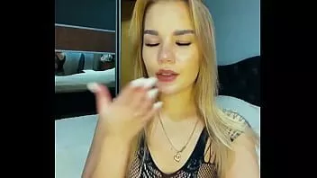 Riproduci Questo simpatico bimbo è qui per te....