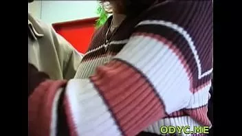 play 一流的几乎不合法的红发朱莉娅得到它狗的风格