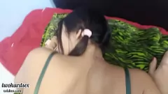 Reproduzir Cumshot Threesome com pornstar pornô adolescente europeu peituda
