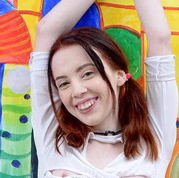 Pornstar Lottie Magne
